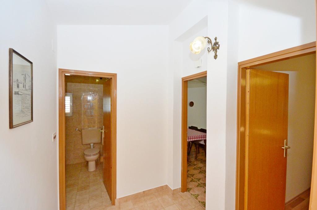 Apartments Vila Punta Jadrtovac Exterior photo